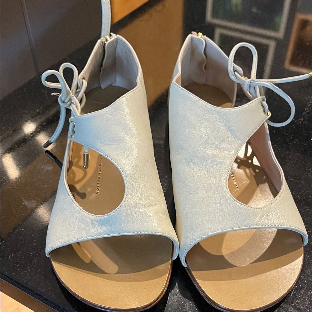 Giuseppe Zanotti Cream Open-Toe Sandals
